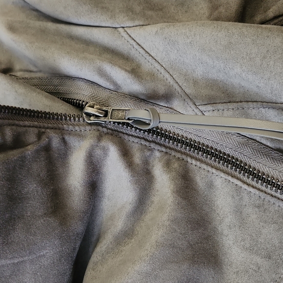 Asymmetrical gray jacket - Picture 4 of 7